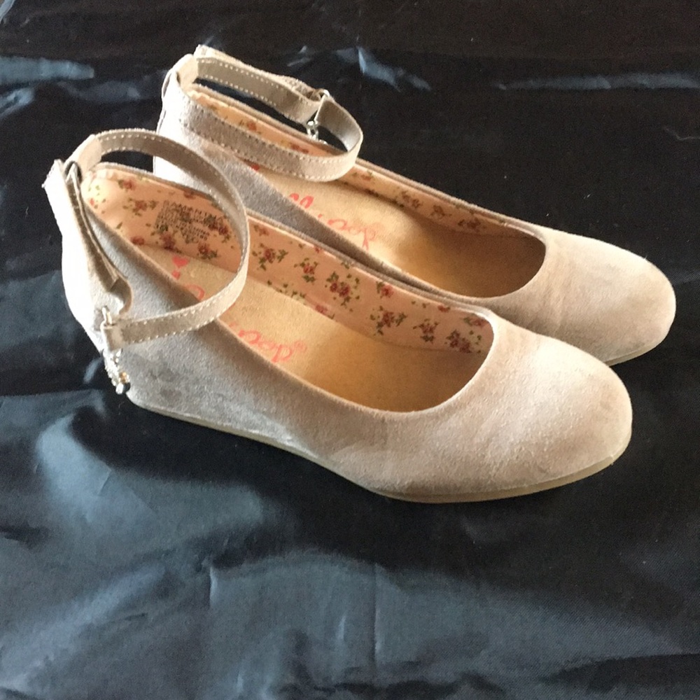 Jelly pop shoes